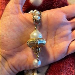 Vintage Pearl Necklace!